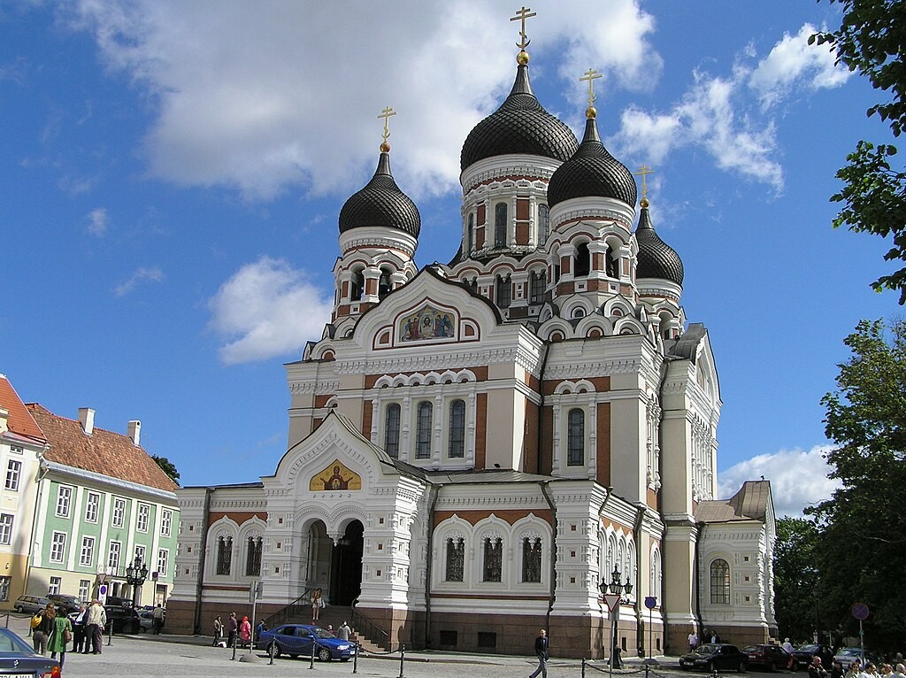 Alexander_Nevski_Cathedral_in_Toompea_beentree.jpg