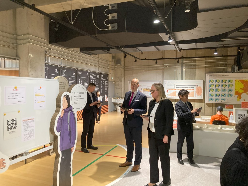 Minister Taro ja asekantsler Räim Jaapanis.jpg